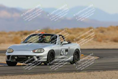 media/Jan-26-2025-SCCA SD (Sun) [[bcf61ed115]]/4-Women Novice/Session 3 (Turn 16)/